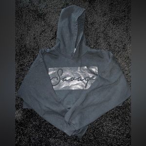 Black crop top “Savage” Hoodie 🖤